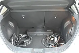 Used 2019 Nissan Leaf Tekna White - Interior and Exterior details 15