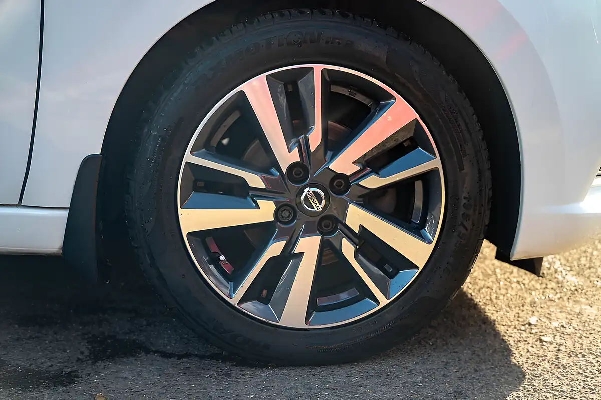 Used 2019 Nissan Micra Acenta Glaze White - Interior and Exterior details 11