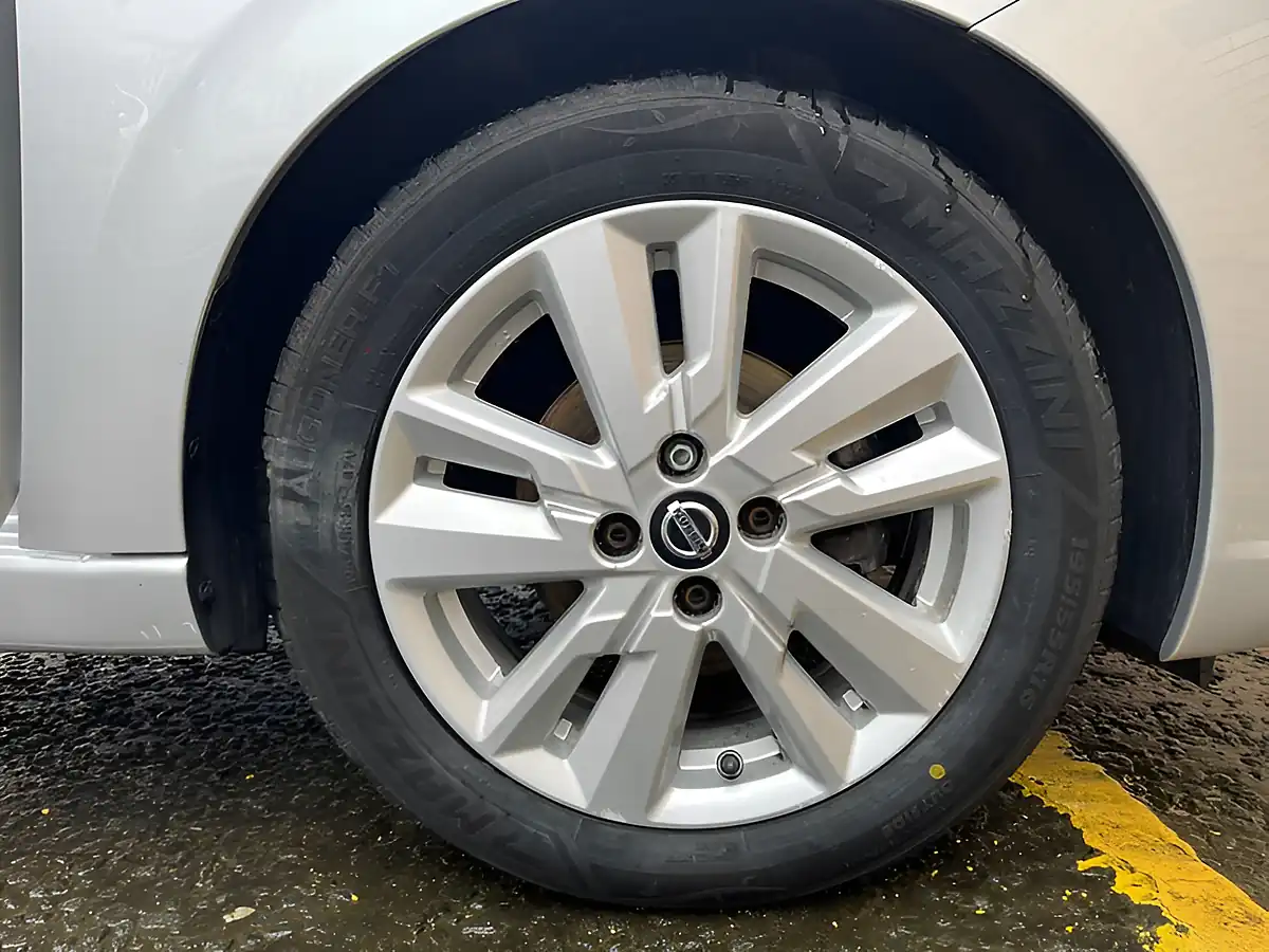 Used 2019 Nissan Micra Acenta Platinum Silver - Interior and Exterior details 19