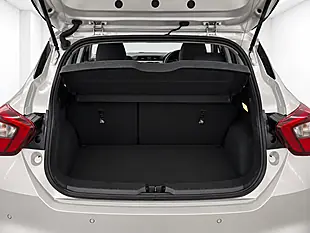 Used 2019 Nissan Micra Acenta Silver - Interior and Exterior details 12