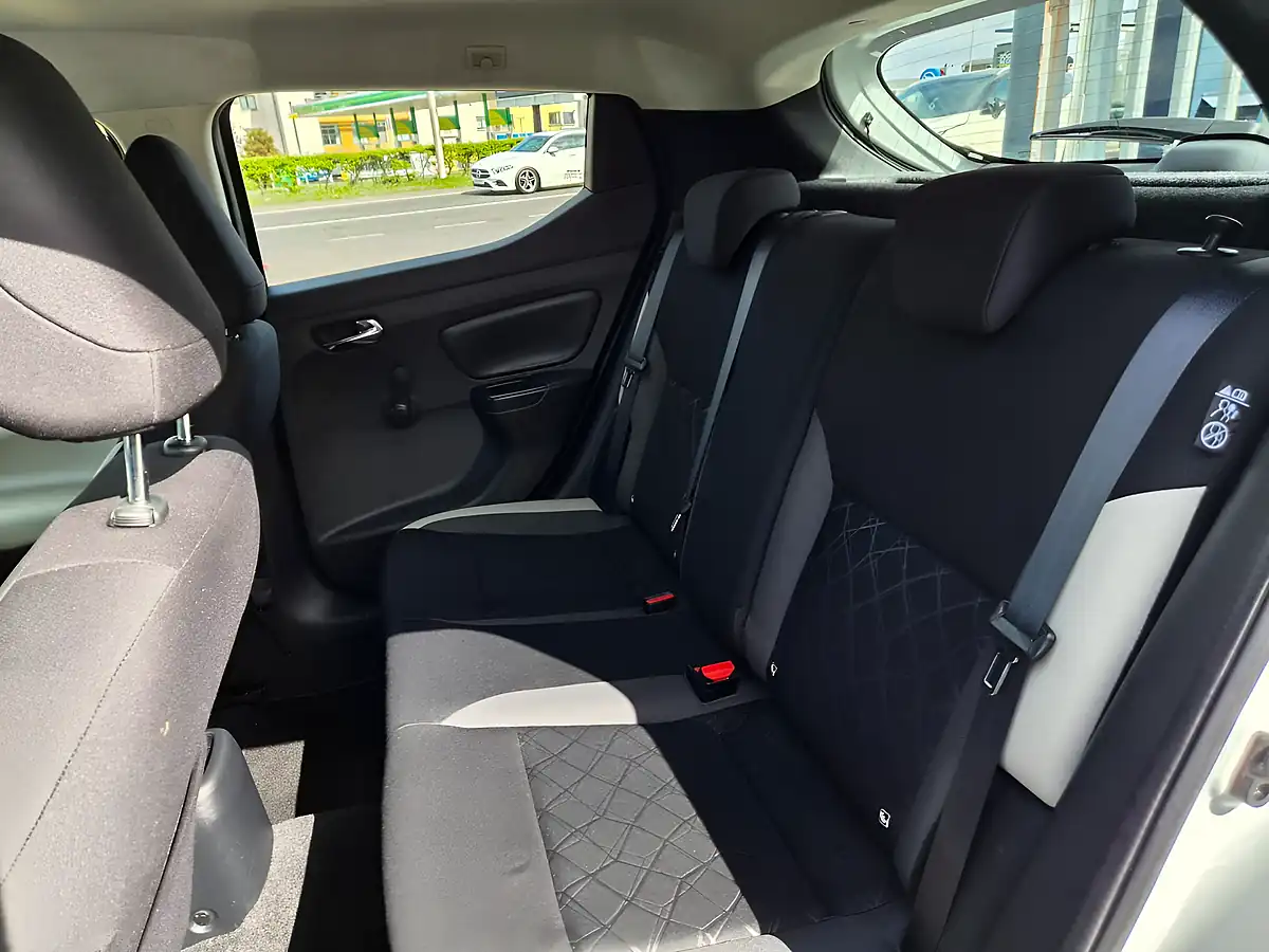 Used 2019 Nissan Micra Acenta White - Interior and Exterior details 16