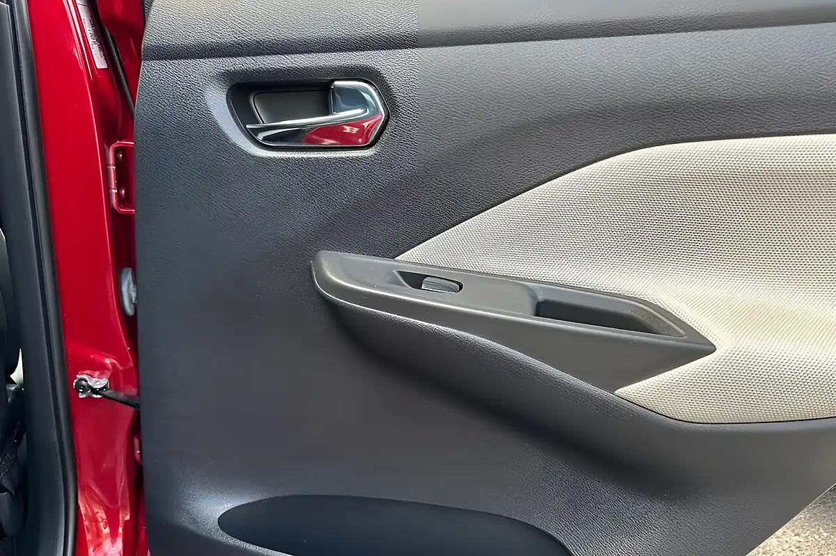 Used 2019 Nissan Micra N-Connecta Passion Red - Interior and Exterior details 15