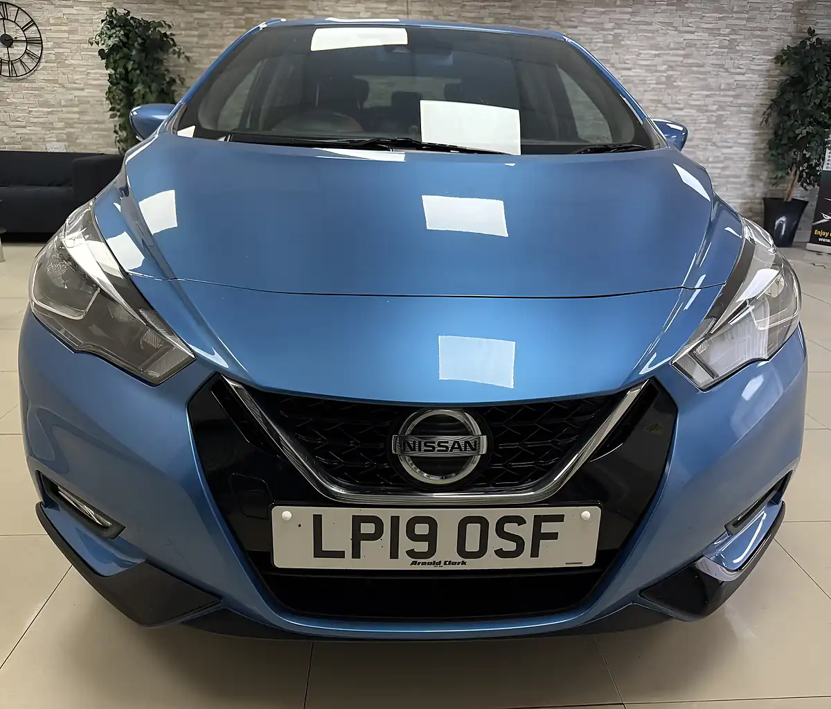 Used 2019 Nissan Micra Tekna Blue - Interior and Exterior details 15