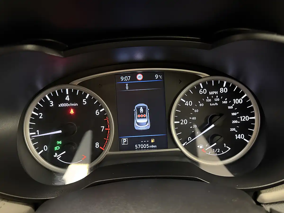 Used 2019 Nissan Micra Tekna Blue - Interior and Exterior details 8