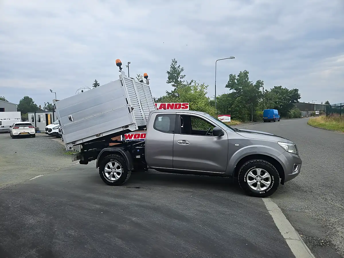 Used 2019 Nissan Navara Acenta Grey - Interior and Exterior details 2