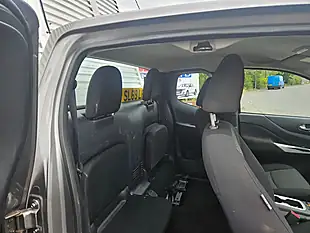 Used 2019 Nissan Navara Acenta Grey - Interior and Exterior details 9