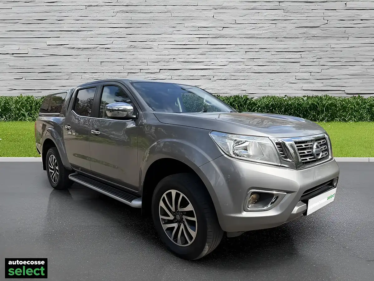 Used 2019 Nissan Navara N-Connecta Grey - Front View