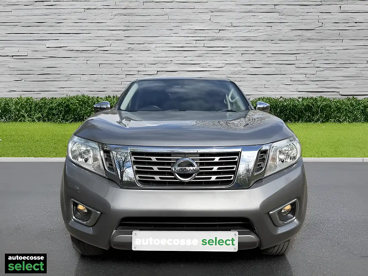 Used 2019 Nissan Navara N-Connecta Grey - Interior and Exterior details 9