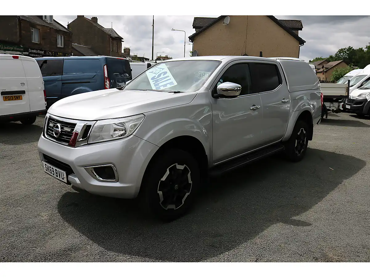 Used 2019 Nissan Navara N-Connecta Shr Dcb Silver - Interior and Exterior details 3