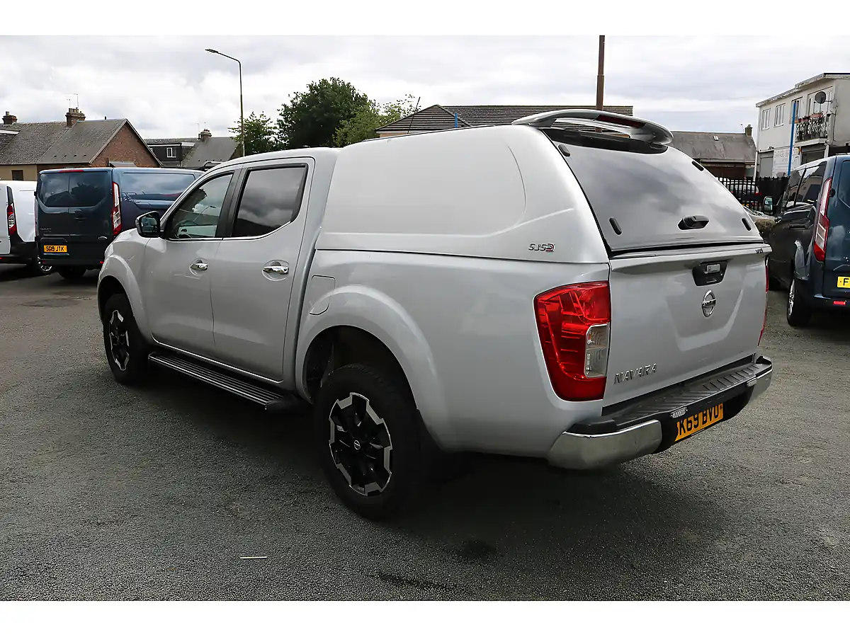 Used 2019 Nissan Navara N-Connecta Shr Dcb Silver - Interior and Exterior details 5