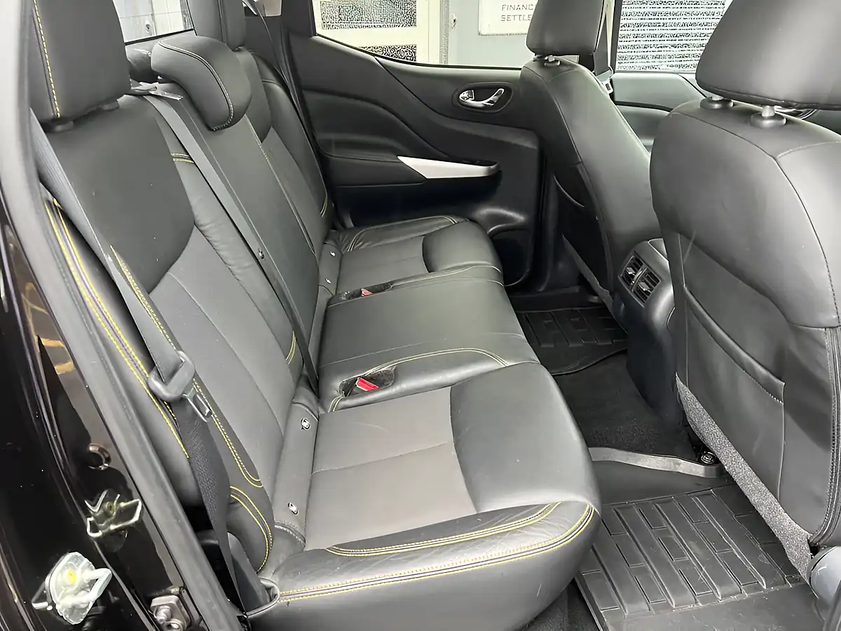 Used 2019 Nissan Navara N-Guard Black - Interior and Exterior details 11