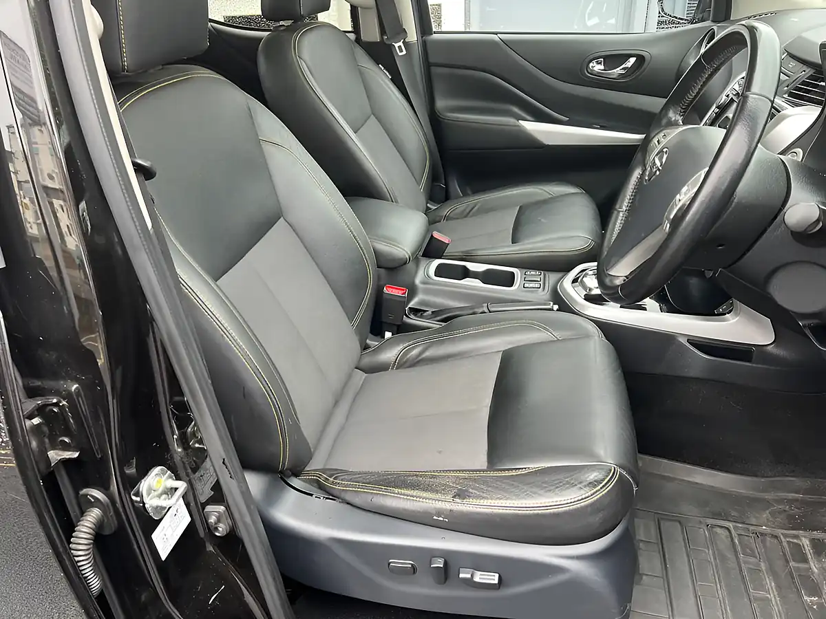 Used 2019 Nissan Navara N-Guard Black - Interior and Exterior details 12