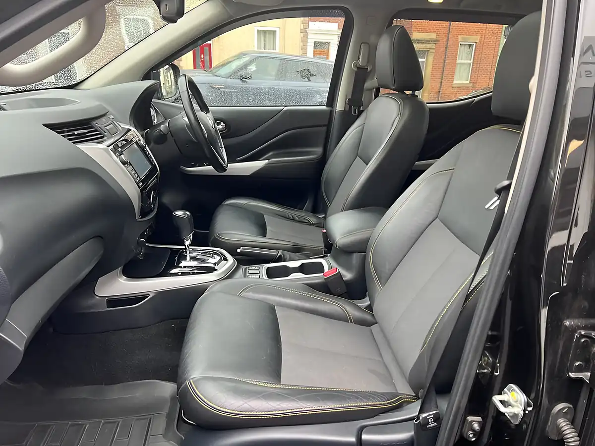 Used 2019 Nissan Navara N-Guard Black - Interior and Exterior details 15