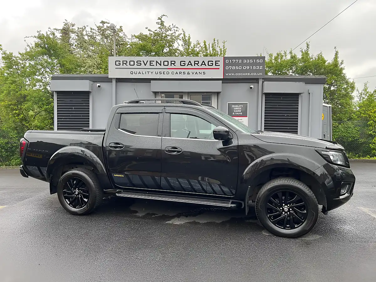 Used 2019 Nissan Navara N-Guard Black - Interior and Exterior details 8