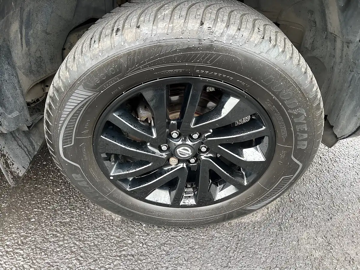Used 2019 Nissan Navara N-Guard Black - Interior and Exterior details 9
