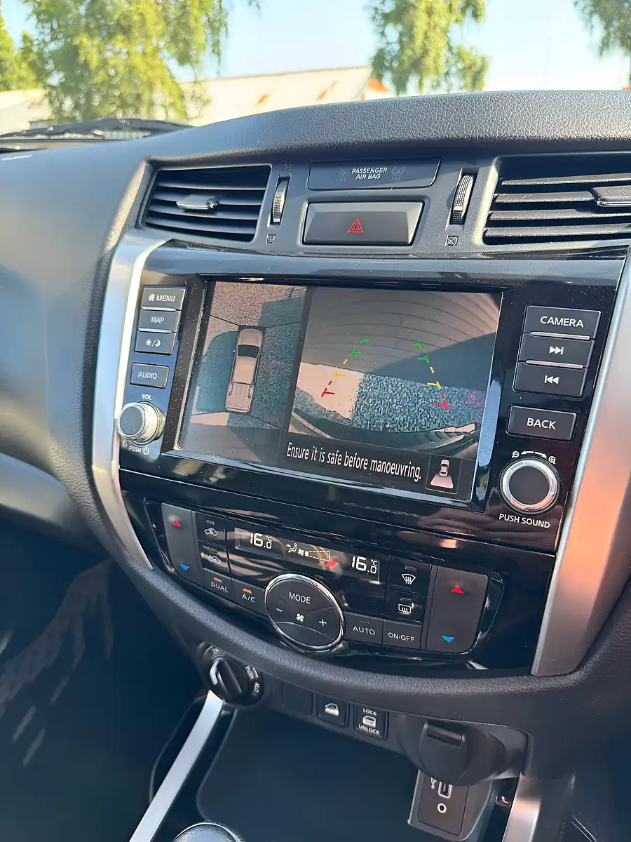 Used 2019 Nissan Navara N-Guard Black - Interior and Exterior details 16