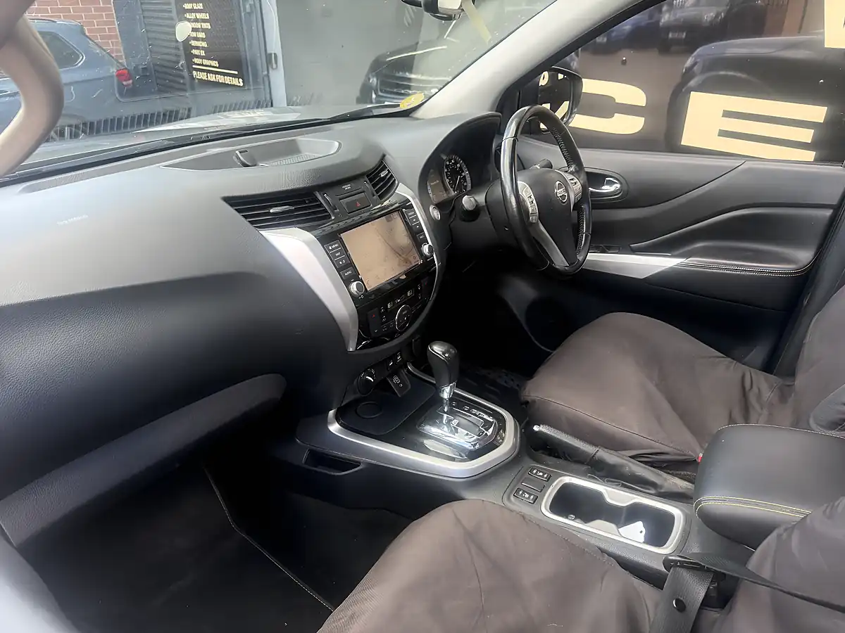 Used 2019 Nissan Navara N-Guard Grey - Interior and Exterior details 9