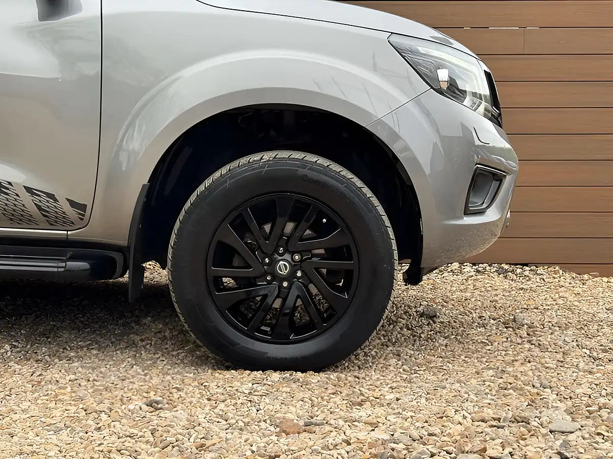 Used 2019 Nissan Navara N-Guard Grey - Interior and Exterior details 10