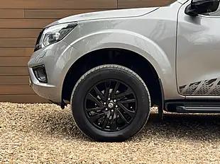 Used 2019 Nissan Navara N-Guard Grey - Interior and Exterior details 11