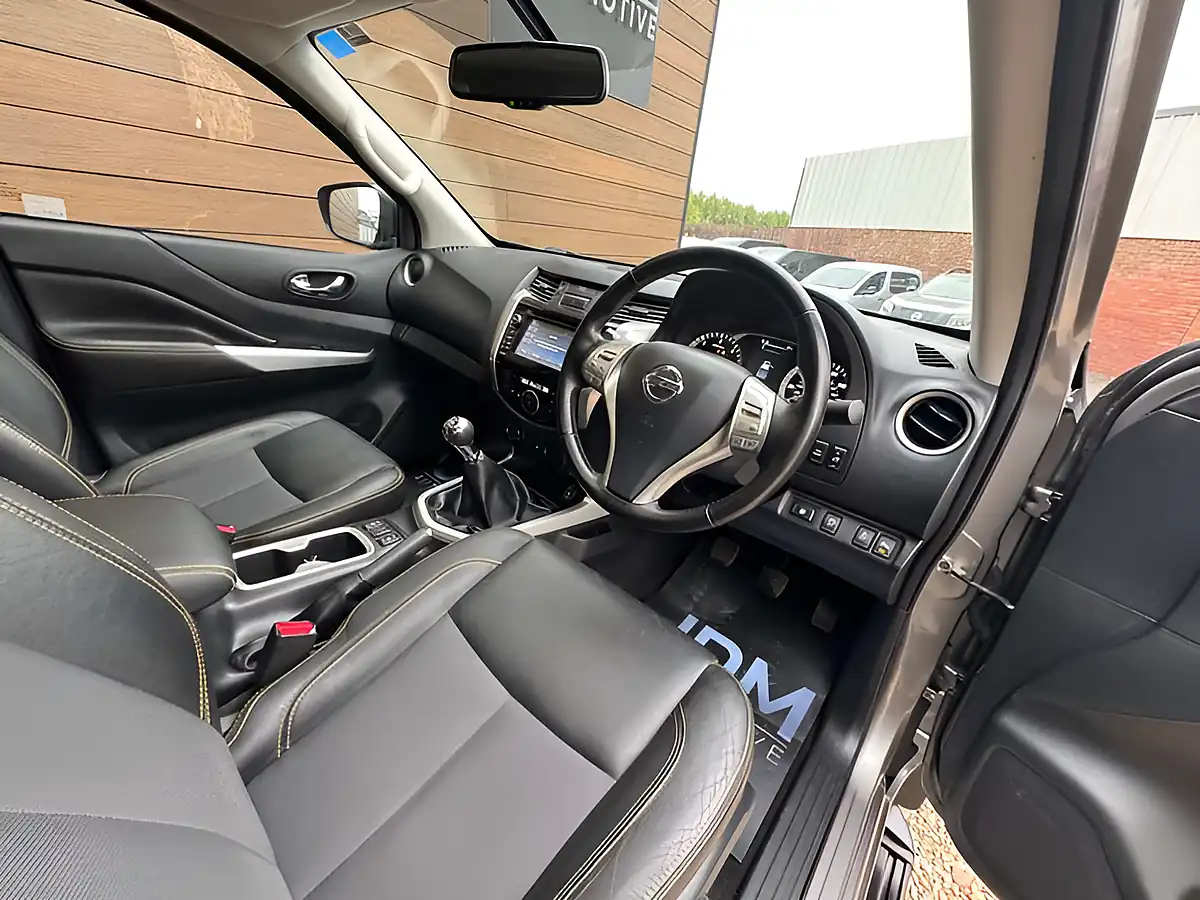 Used 2019 Nissan Navara N-Guard Grey - Interior and Exterior details 15