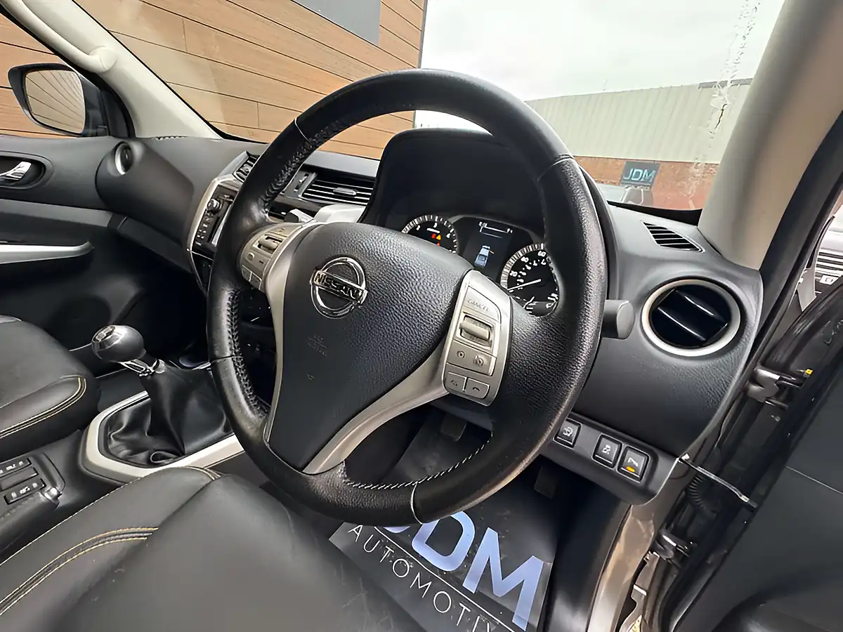 Used 2019 Nissan Navara N-Guard Grey - Interior and Exterior details 16