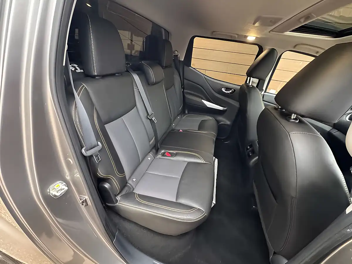Used 2019 Nissan Navara N-Guard Grey - Interior and Exterior details 17
