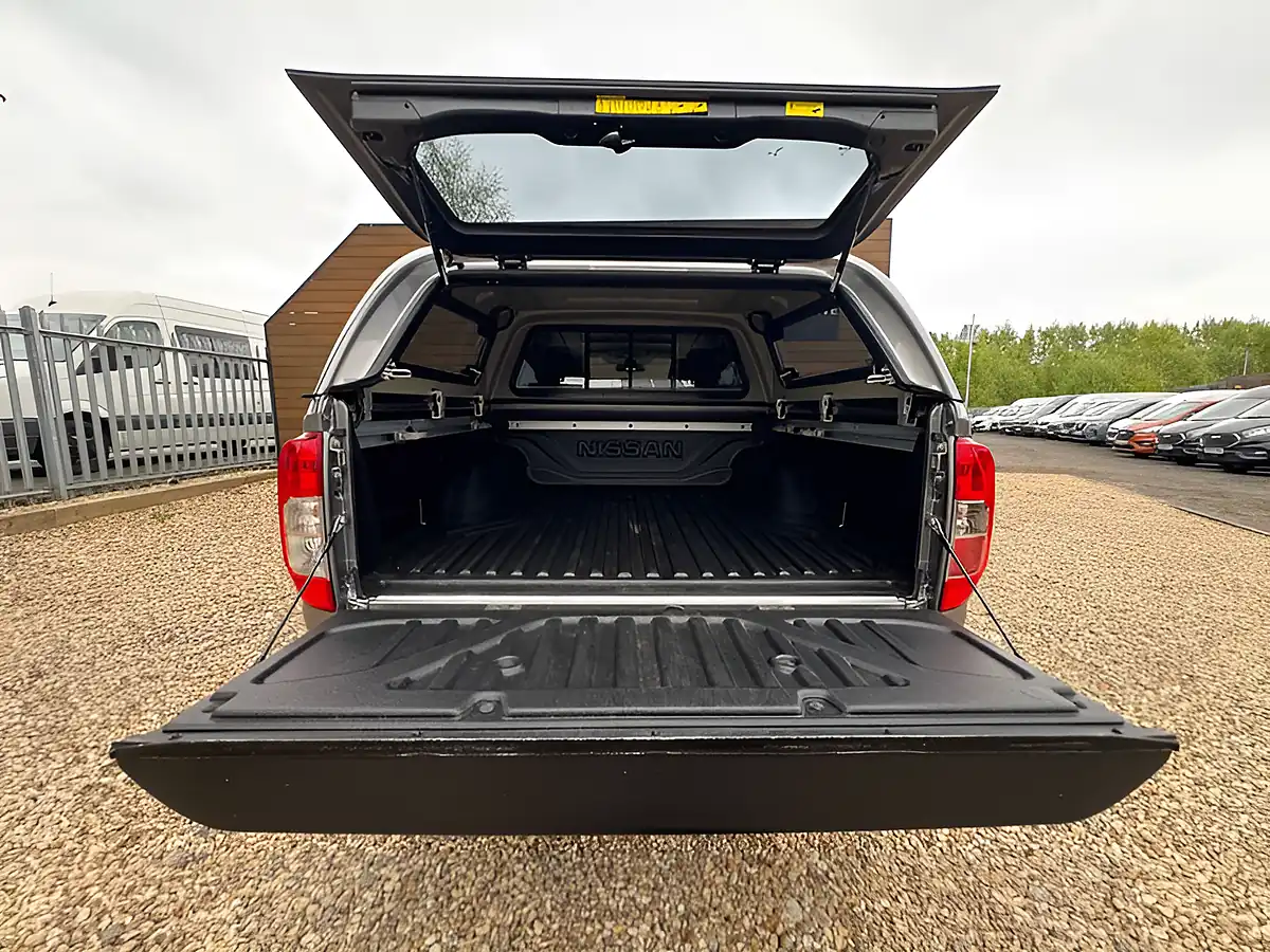 Used 2019 Nissan Navara N-Guard Grey - Interior and Exterior details 5