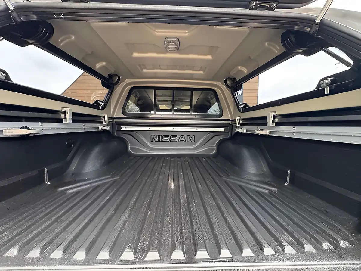 Used 2019 Nissan Navara N-Guard Grey - Interior and Exterior details 6