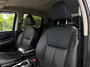 Used 2019 Nissan Navara Off-Roader AT32 Black - Interior and Exterior details 12