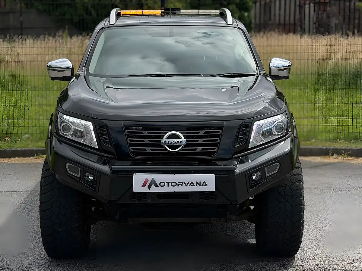 Used 2019 Nissan Navara Off-Roader AT32 Black - Interior and Exterior details 2