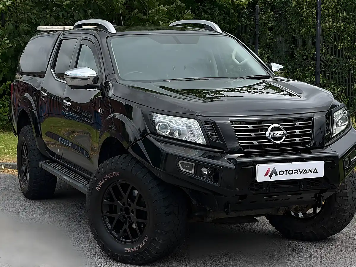 Used 2019 Nissan Navara Off-Roader AT32 Black - Interior and Exterior details 5
