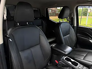 Used 2019 Nissan Navara Off-Roader AT32 Black - Interior and Exterior details 9