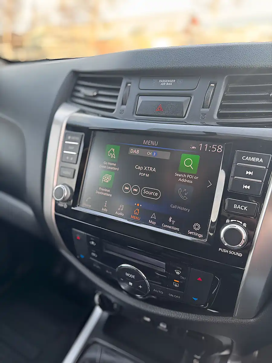 Used 2019 Nissan Navara Tekna Black - Interior and Exterior details 14