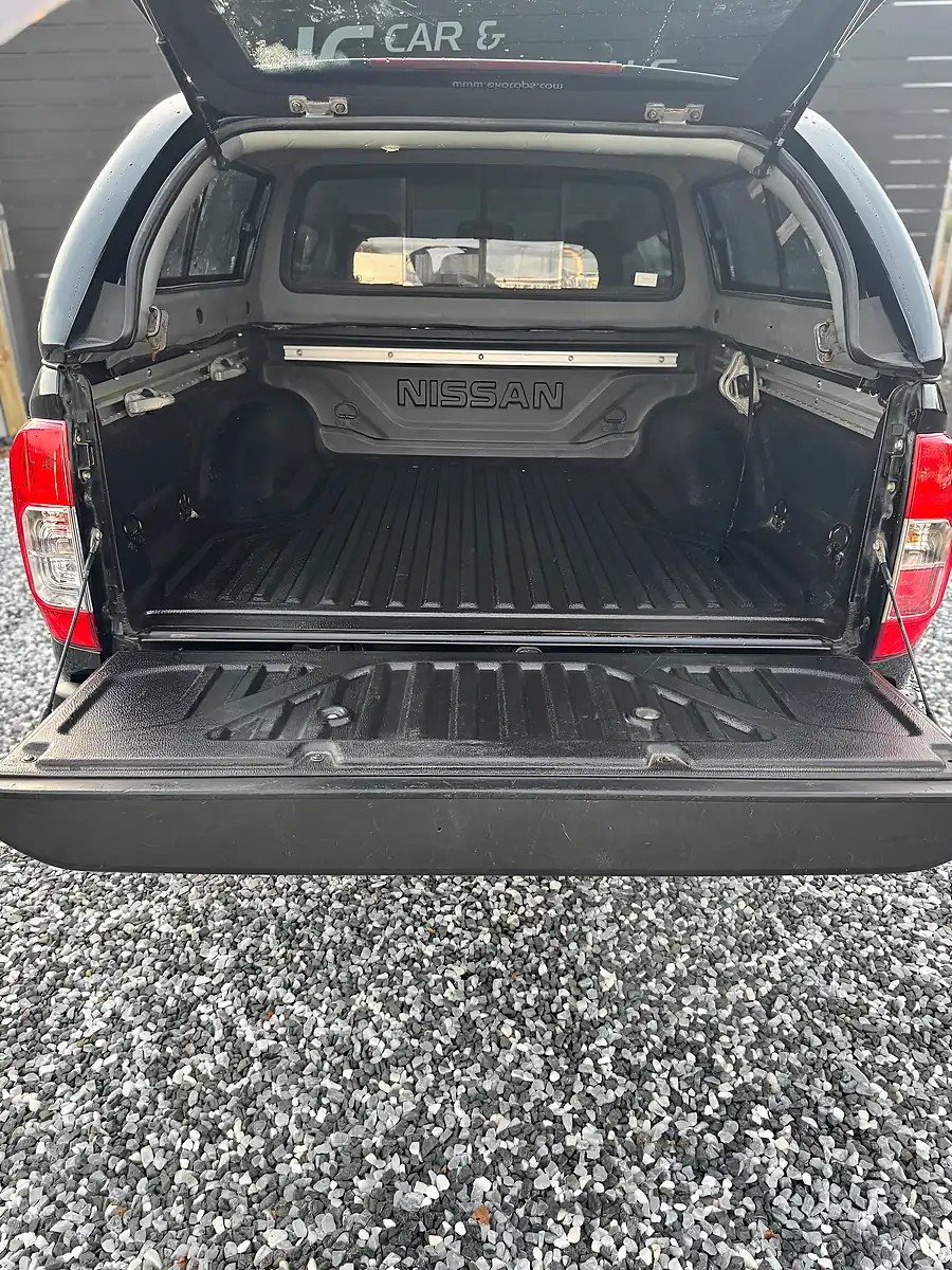 Used 2019 Nissan Navara Tekna Black - Interior and Exterior details 19