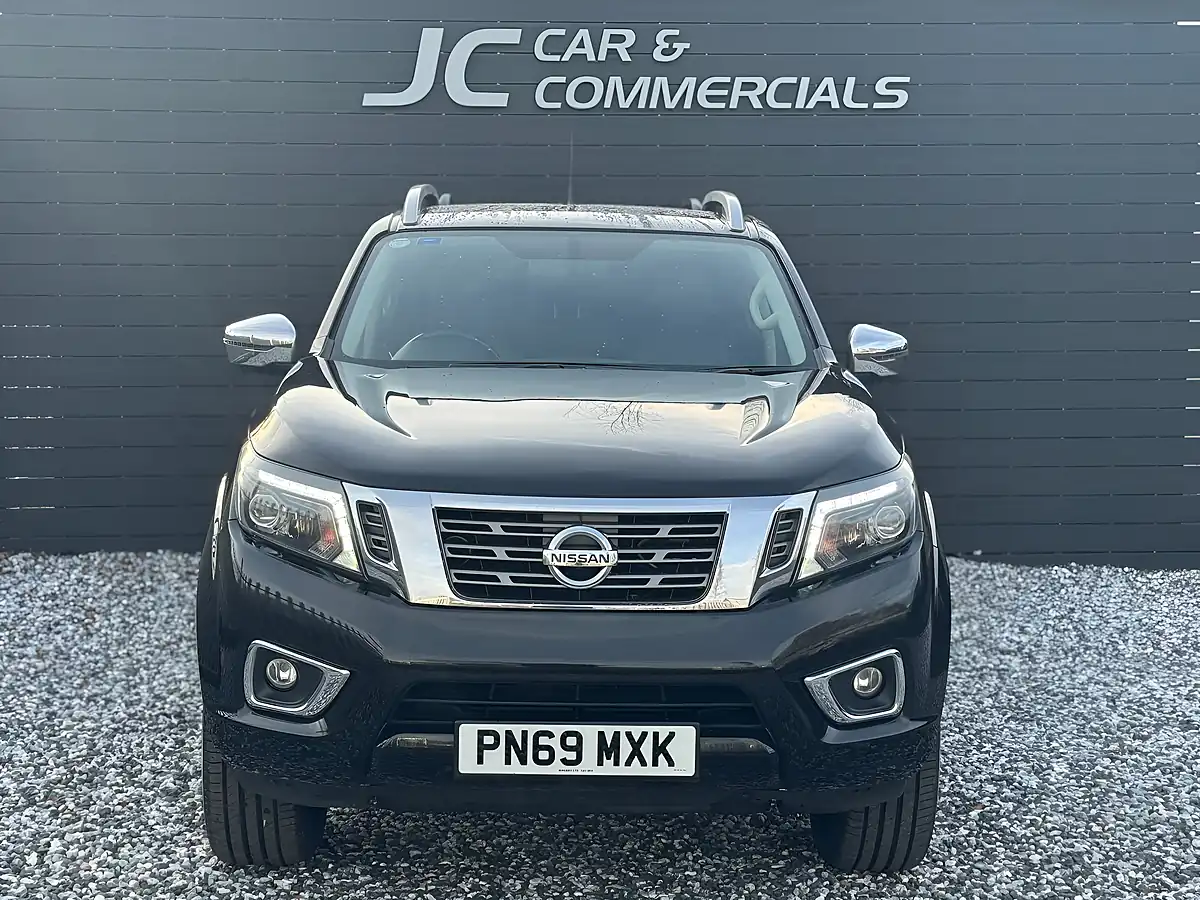 Used 2019 Nissan Navara Tekna Black - Interior and Exterior details 7