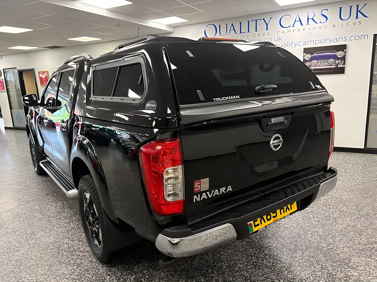 Used 2019 Nissan Navara Tekna Black - Interior and Exterior details 10