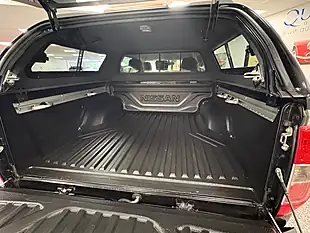 Used 2019 Nissan Navara Tekna Black - Interior and Exterior details 13