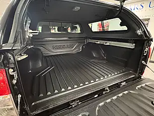 Used 2019 Nissan Navara Tekna Black - Interior and Exterior details 15