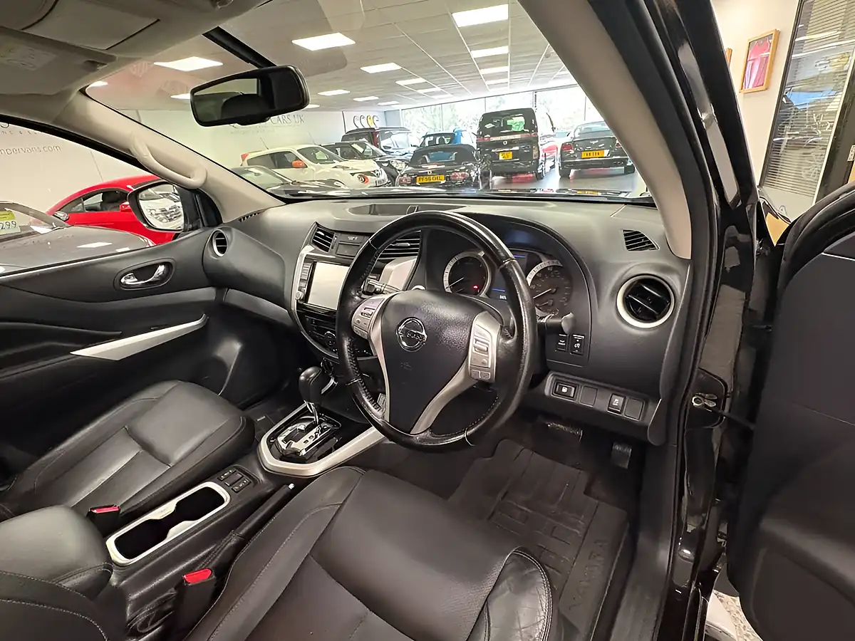 Used 2019 Nissan Navara Tekna Black - Interior and Exterior details 19