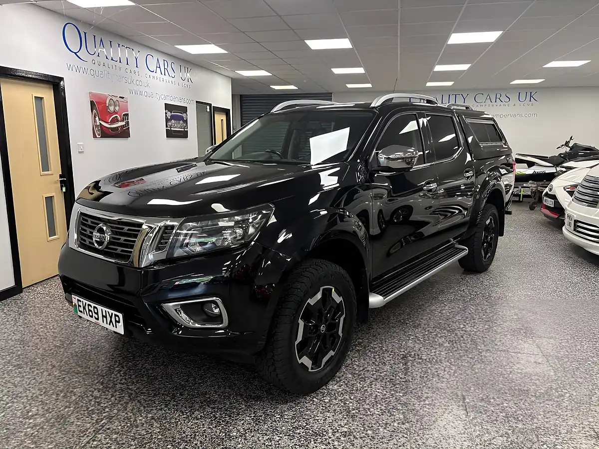 Used 2019 Nissan Navara Tekna Black - Interior and Exterior details 4