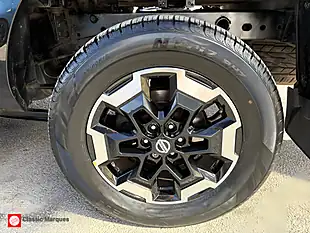 Used 2019 Nissan Navara Tekna Black - Interior and Exterior details 19