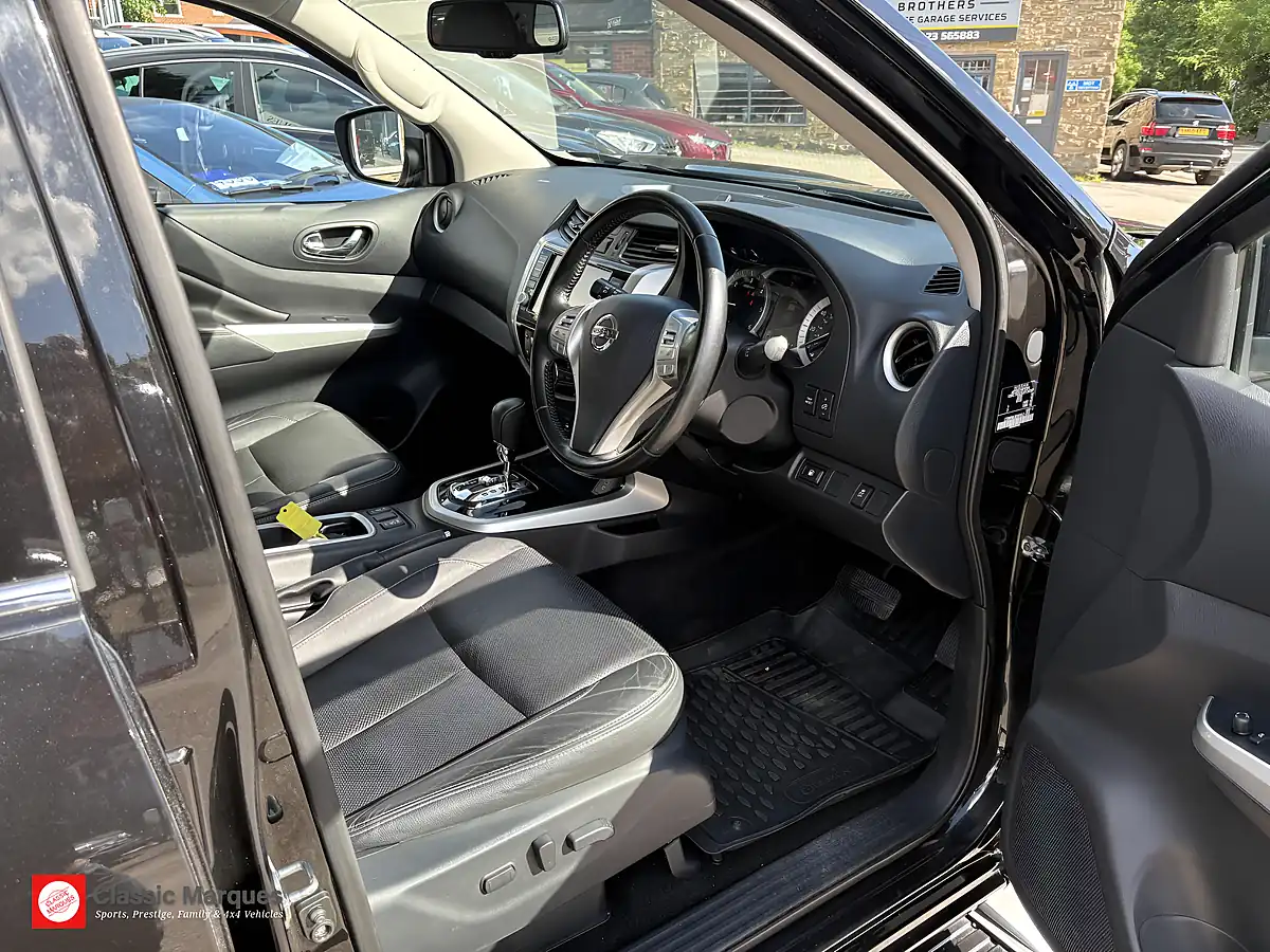 Used 2019 Nissan Navara Tekna Black - Interior and Exterior details 2
