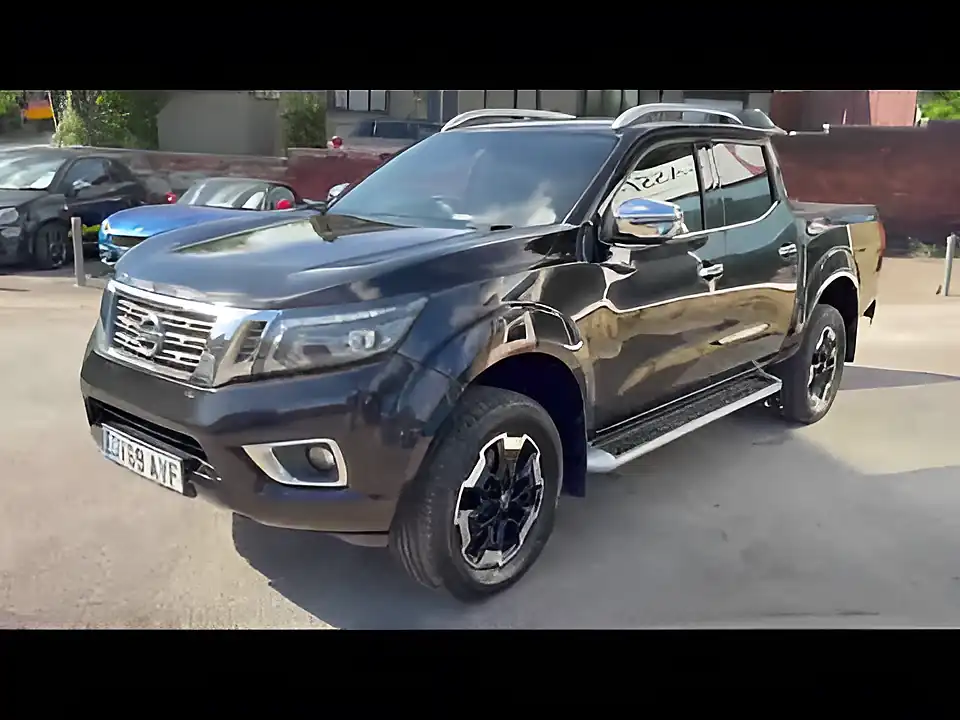 Used 2019 Nissan Navara Tekna Black - Interior and Exterior details 20