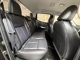 Used 2019 Nissan Navara Tekna Black - Interior and Exterior details 14