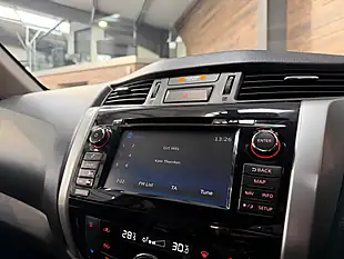 Used 2019 Nissan Navara Tekna Black - Interior and Exterior details 15