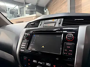 Used 2019 Nissan Navara Tekna Black - Interior and Exterior details 16