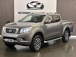 Used 2019 Nissan Navara Tekna Grey - Interior and Exterior details 10