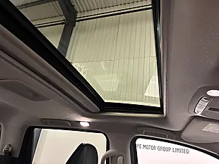 Used 2019 Nissan Navara Tekna Grey - Interior and Exterior details 16