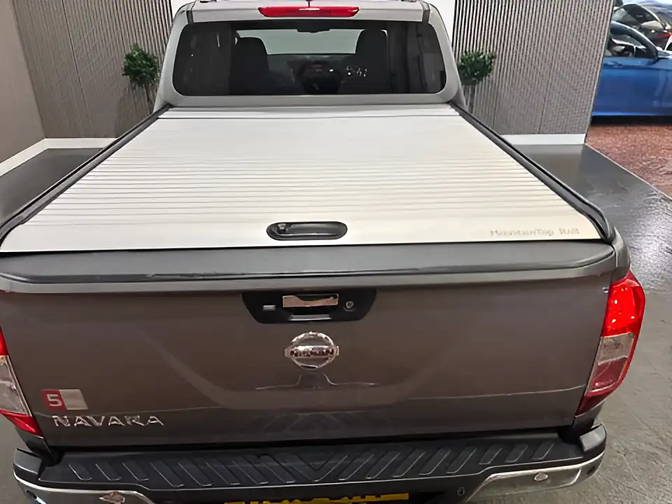 Used 2019 Nissan Navara Tekna Grey - Interior and Exterior details 19