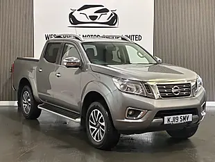 Used 2019 Nissan Navara Tekna Grey - Interior and Exterior details 20